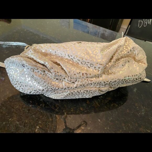 *Juicy Couture* Gold in Gold Cheetah Print Handbag - Picture 11 of 12